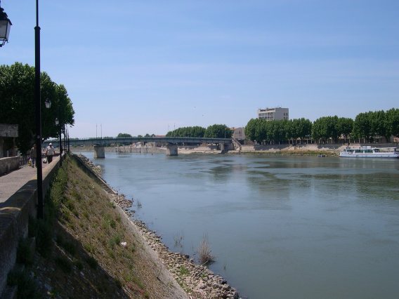  pont sur le Rhône